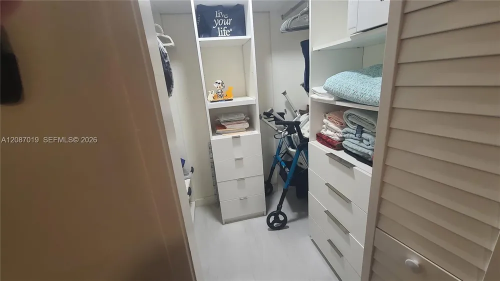 175 NE 203 TE #26 Miami Gardens, FL 33179