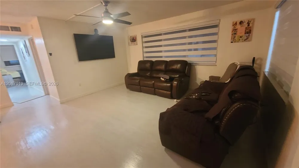 175 NE 203 TE #26 Miami Gardens, FL 33179