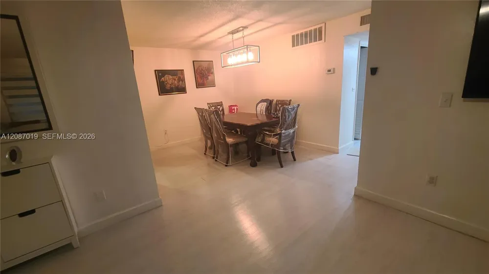 175 NE 203 TE #26 Miami Gardens, FL 33179