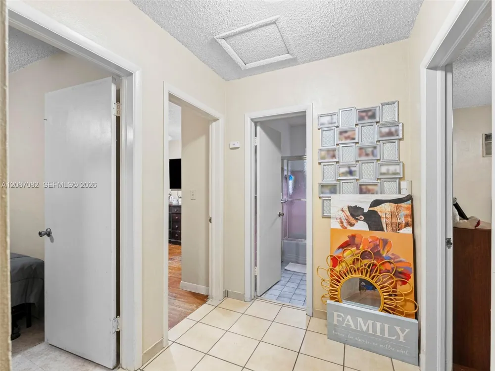5440 E 7th Ave Hialeah, FL 33013