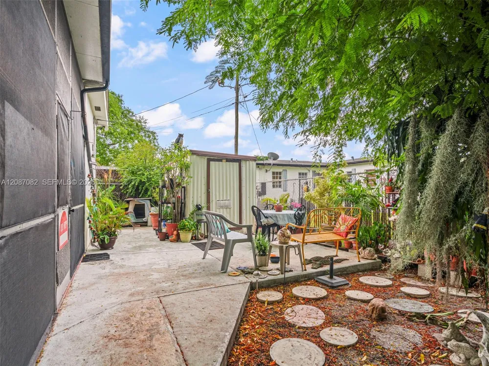 5440 E 7th Ave Hialeah, FL 33013
