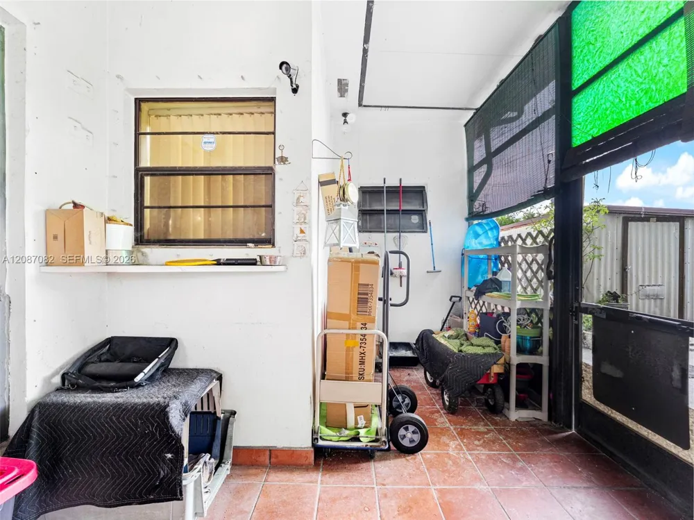 5440 E 7th Ave Hialeah, FL 33013