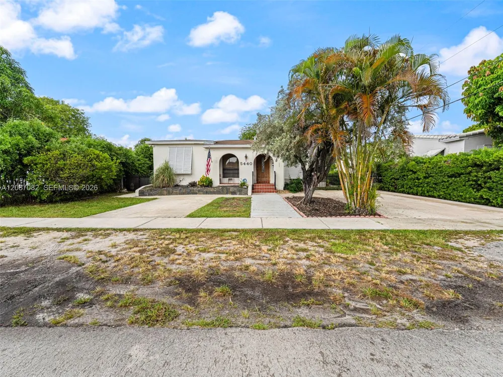 5440 E 7th Ave Hialeah, FL 33013