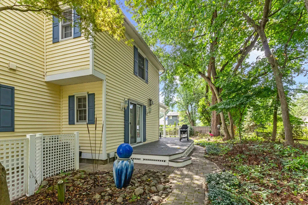 46161 Neeson Street Northville, MI 48167