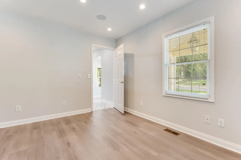 46161 Neeson Street Northville, MI 48167