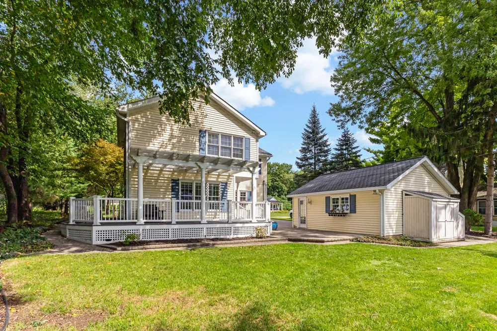 46161 Neeson Street Northville, MI 48167