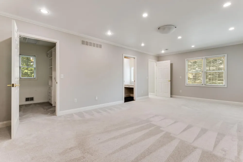 46161 Neeson Street Northville, MI 48167