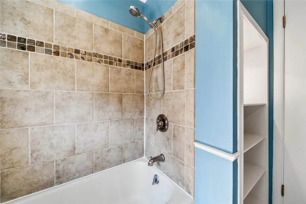 1722 S Columbia Place Tulsa, OK 74104