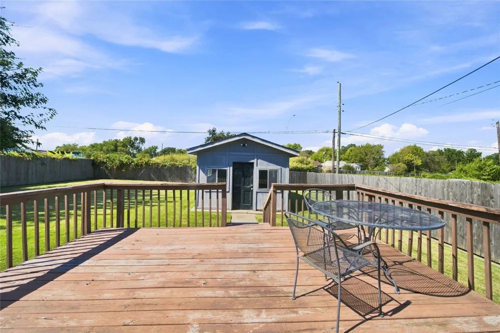 1722 S Columbia Place Tulsa, OK 74104