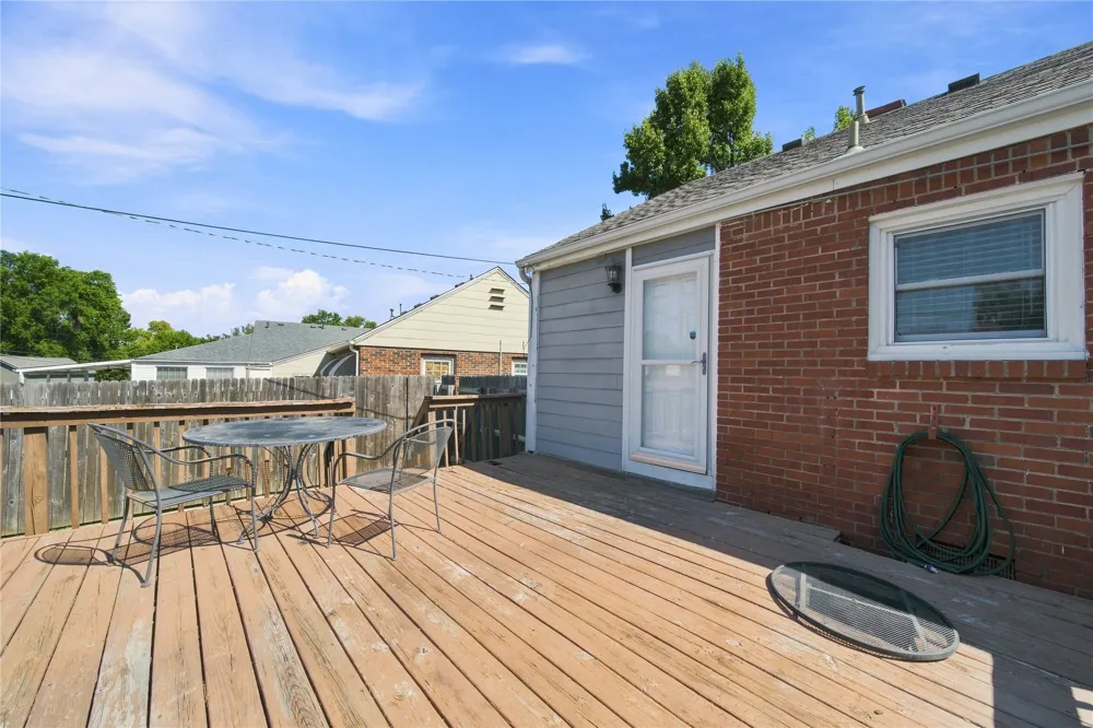 1722 S Columbia Place Tulsa, OK 74104