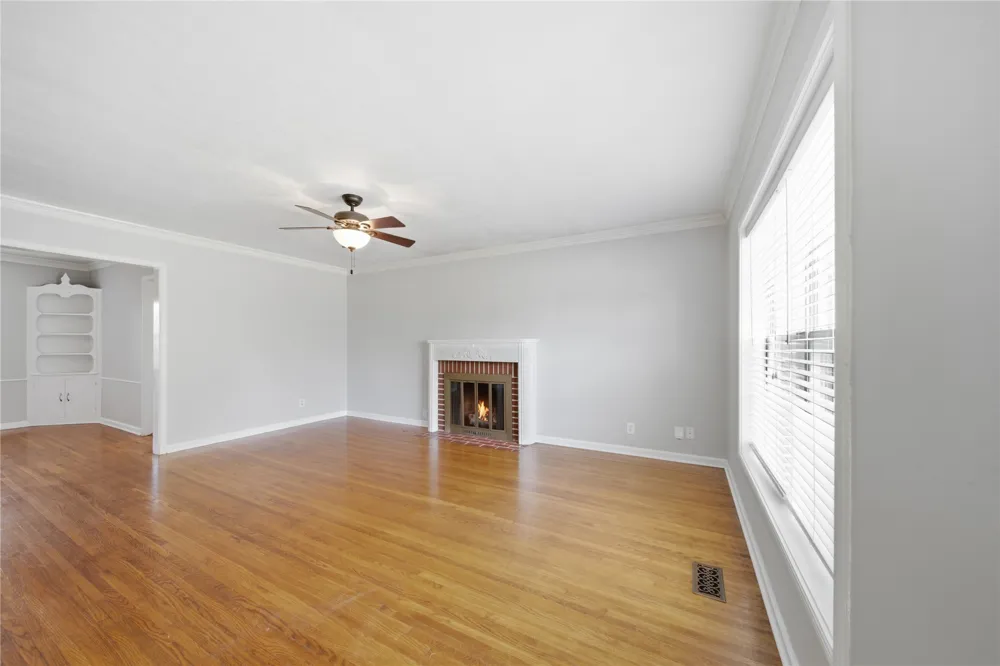 1722 S Columbia Place Tulsa, OK 74104