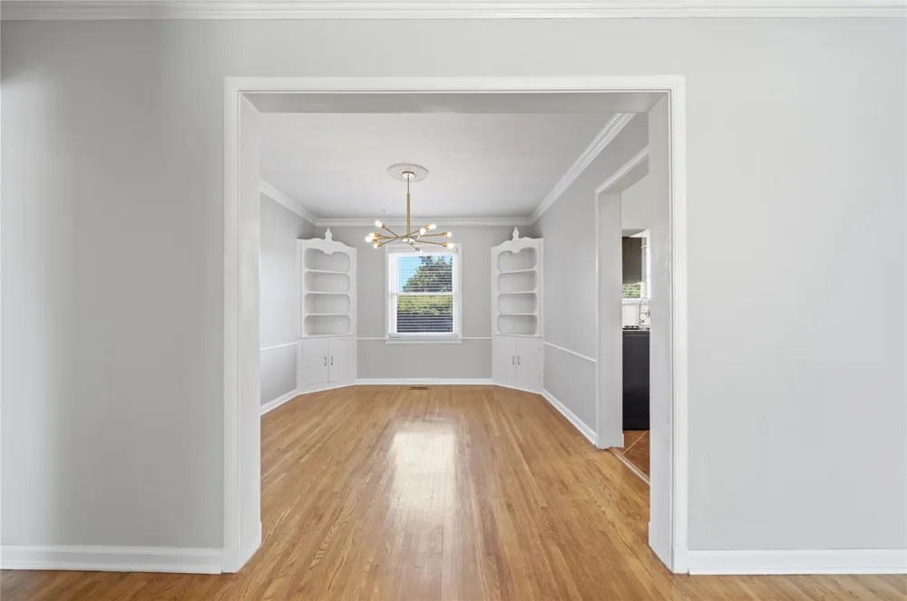 1722 S Columbia Place Tulsa, OK 74104