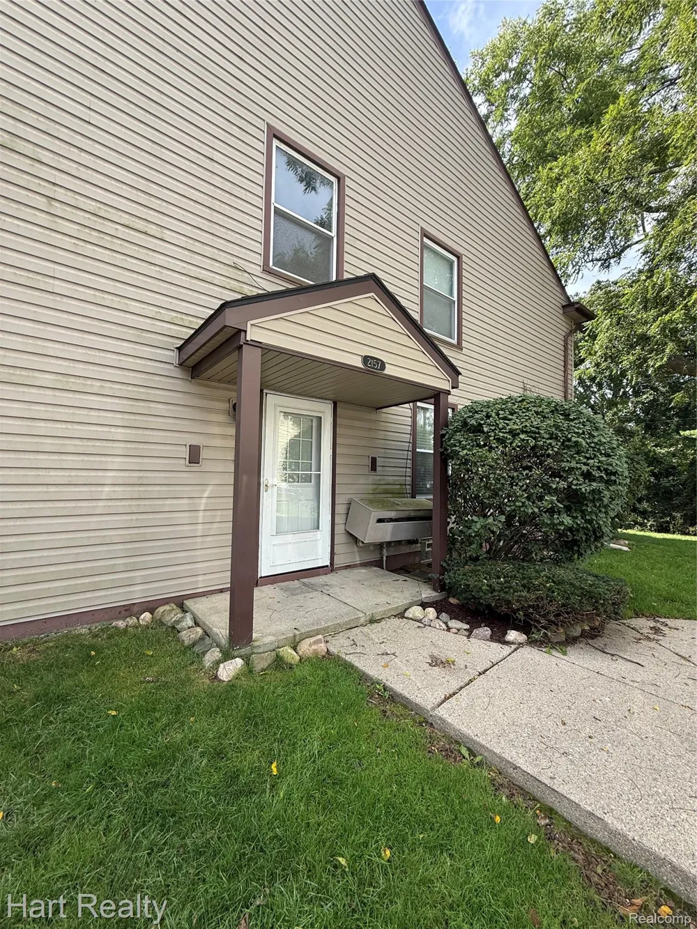 2157 Park Place Drive Walled Lake City, MI 48390