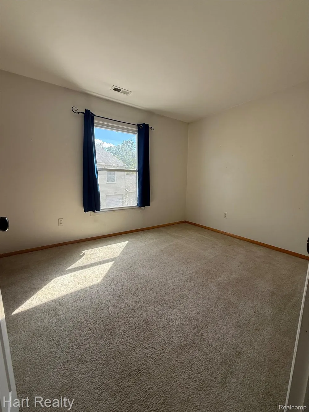 2157 Park Place Drive Walled Lake City, MI 48390