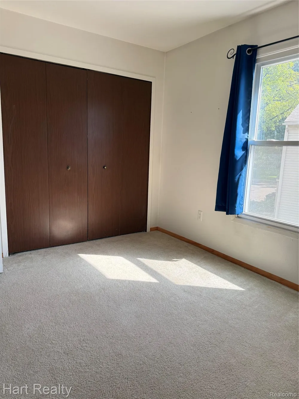 2157 Park Place Drive Walled Lake City, MI 48390