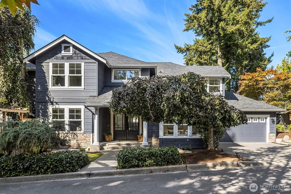12524 NE 75th Place Kirkland, WA 98033