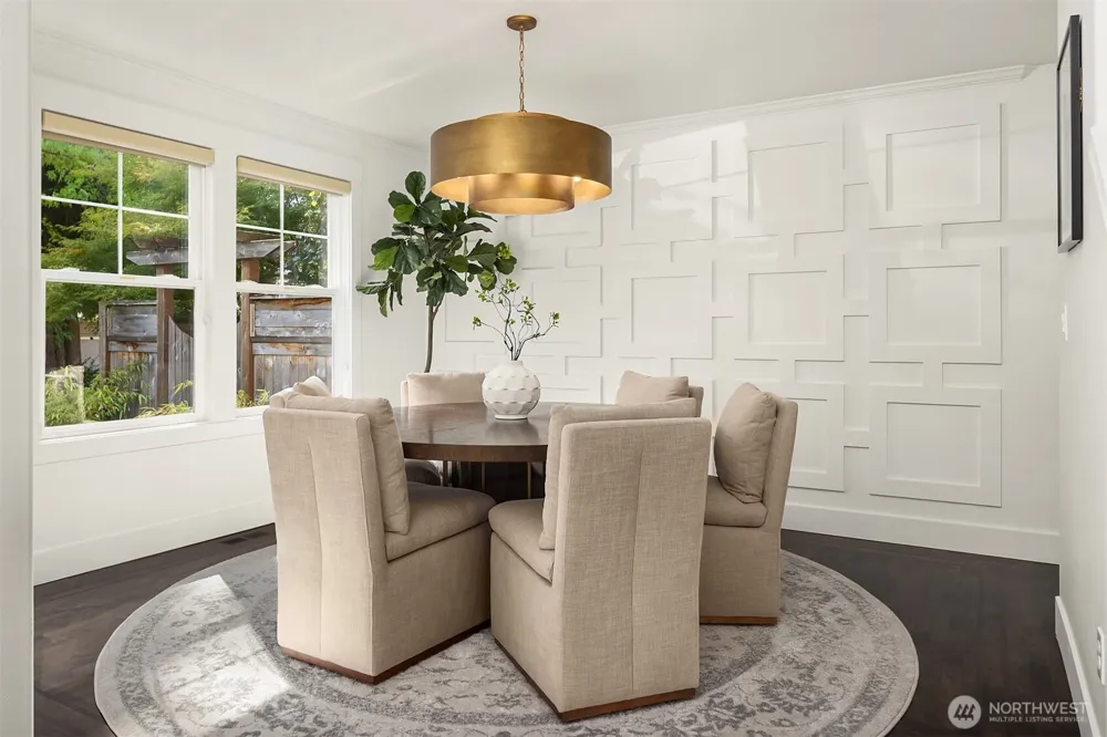 12524 NE 75th Place Kirkland, WA 98033