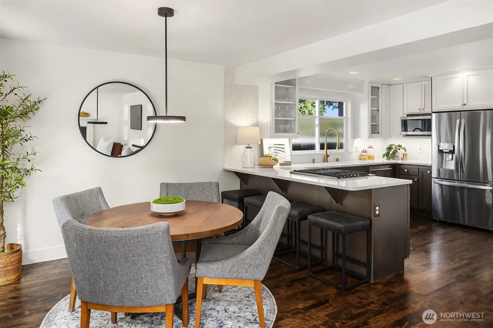 12524 NE 75th Place Kirkland, WA 98033