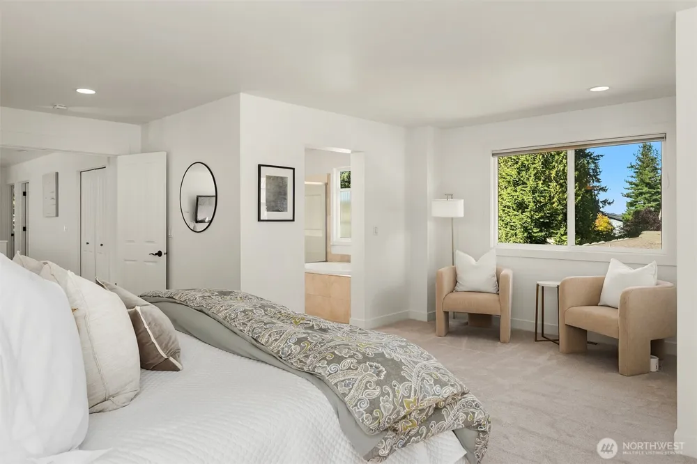12524 NE 75th Place Kirkland, WA 98033