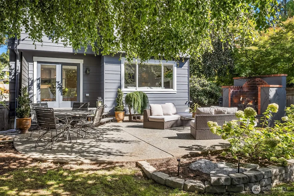 12524 NE 75th Place Kirkland, WA 98033