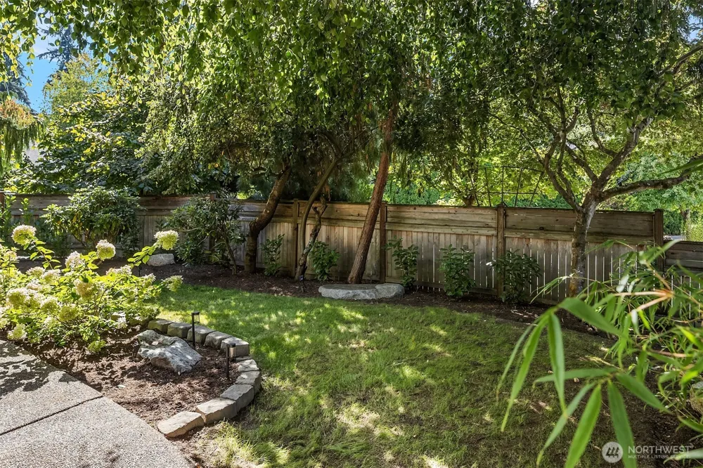 12524 NE 75th Place Kirkland, WA 98033
