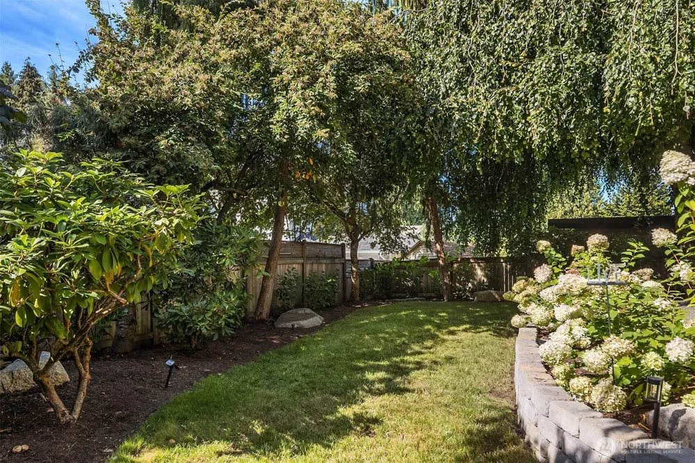 12524 NE 75th Place Kirkland, WA 98033