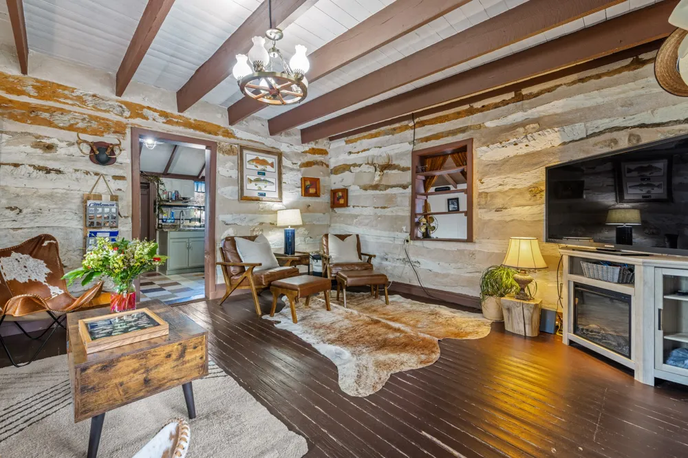888 Dietrich Road Fredericksburg, TX 78624