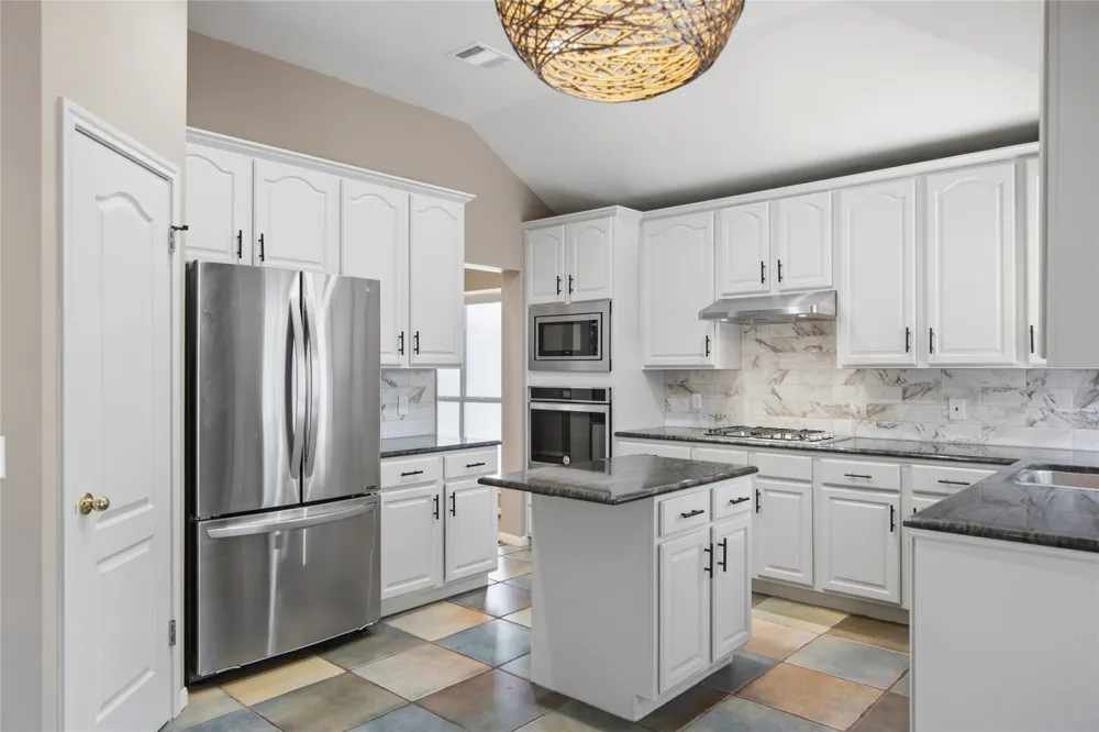 6032 Roxbury Lane Austin, TX 78739