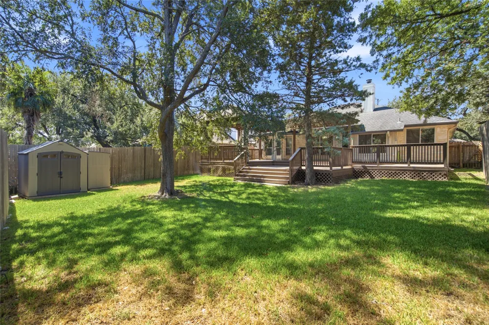 6032 Roxbury Lane Austin, TX 78739