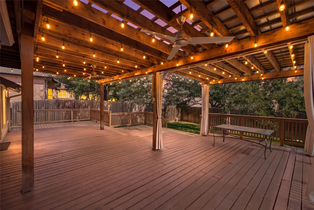 6032 Roxbury Lane Austin, TX 78739