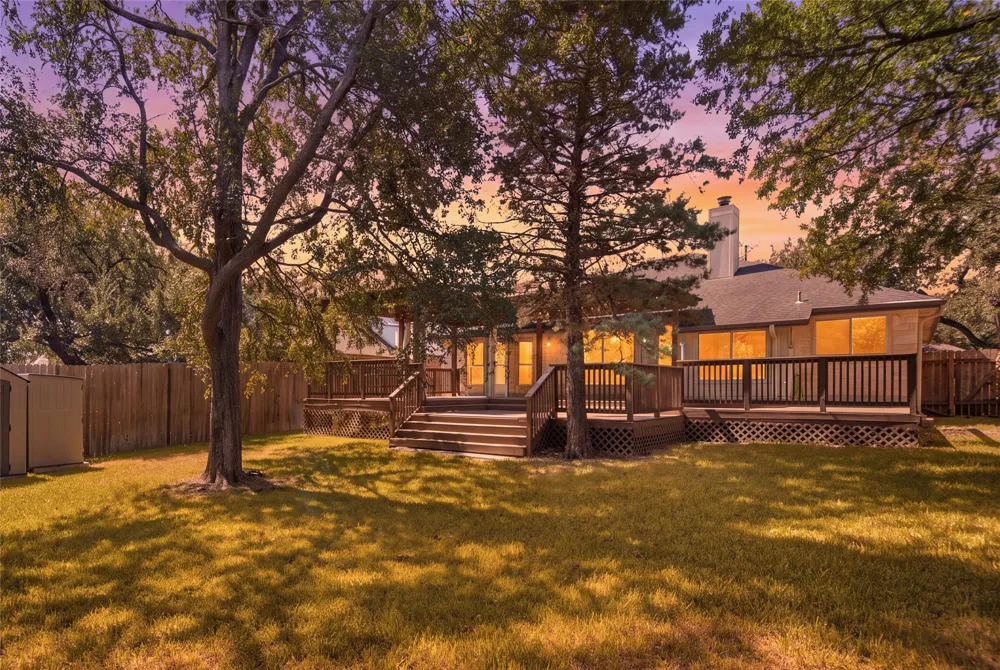 6032 Roxbury Lane Austin, TX 78739