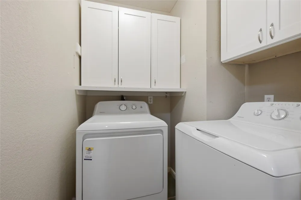 6032 Roxbury Lane Austin, TX 78739