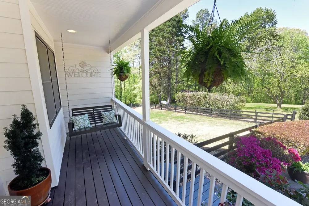 204 Lynn LN Canton, GA 30115