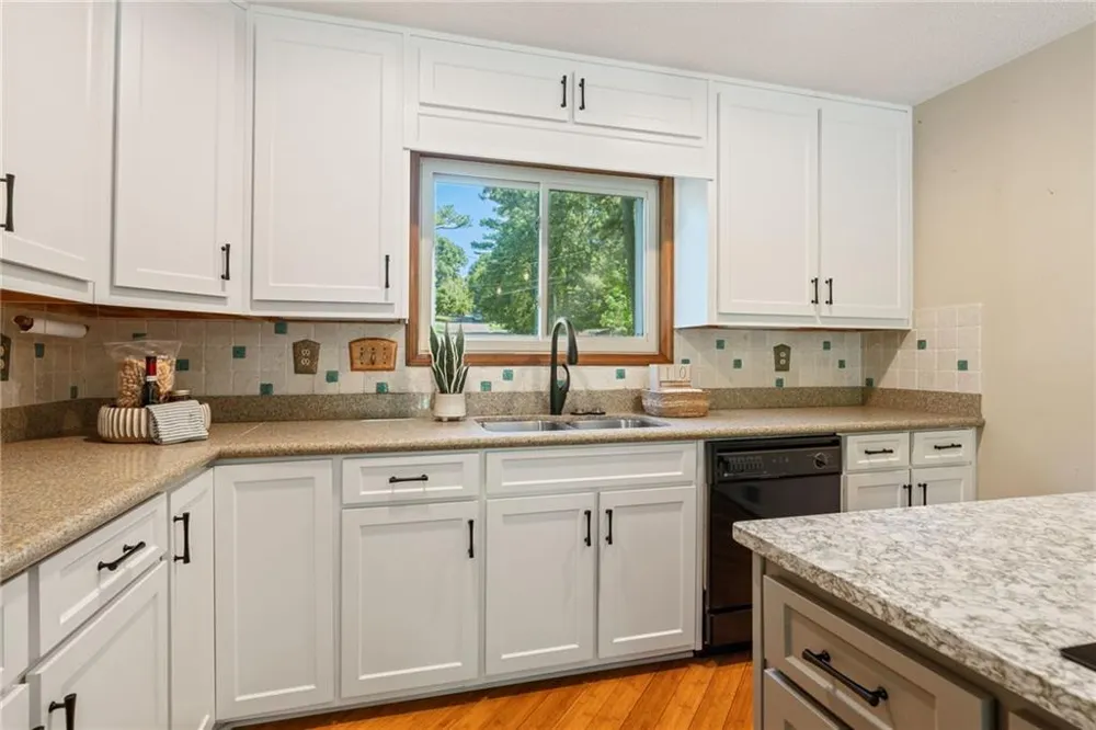 4004 Woodridge Court Duluth, GA 30096