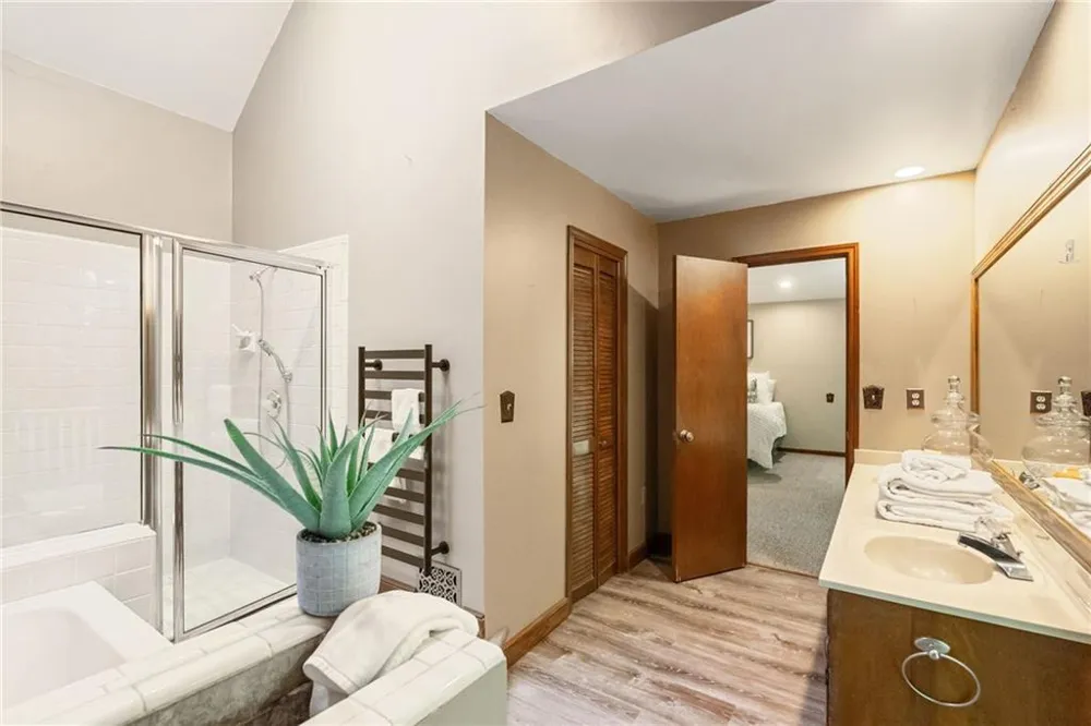 4004 Woodridge Court Duluth, GA 30096