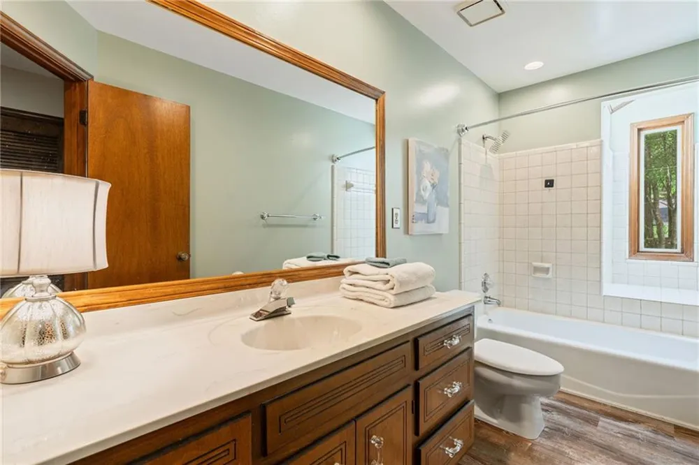 4004 Woodridge Court Duluth, GA 30096