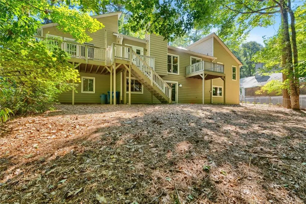 4004 Woodridge Court Duluth, GA 30096