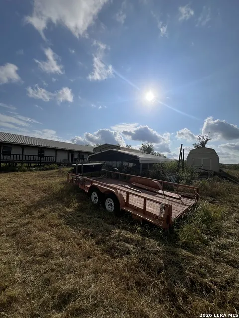 3840 County Road 427 Stockdale, TX 78160