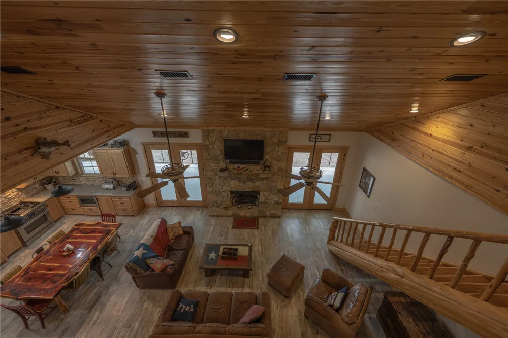 3638 County Road 312 Voss, TX 76888