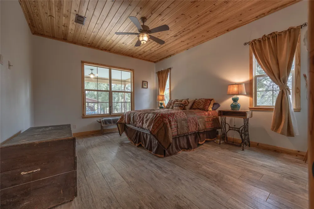 3638 County Road 312 Voss, TX 76888