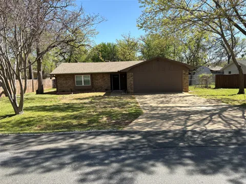 206 Hickory Lane