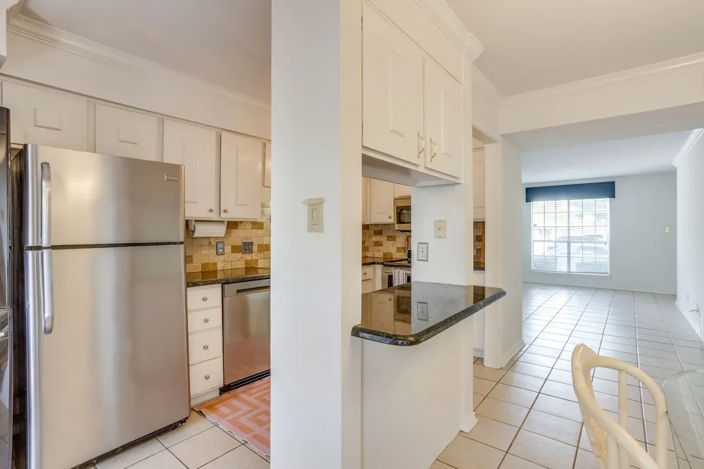 901 Roaring Springs Road Fort Worth, TX 76114
