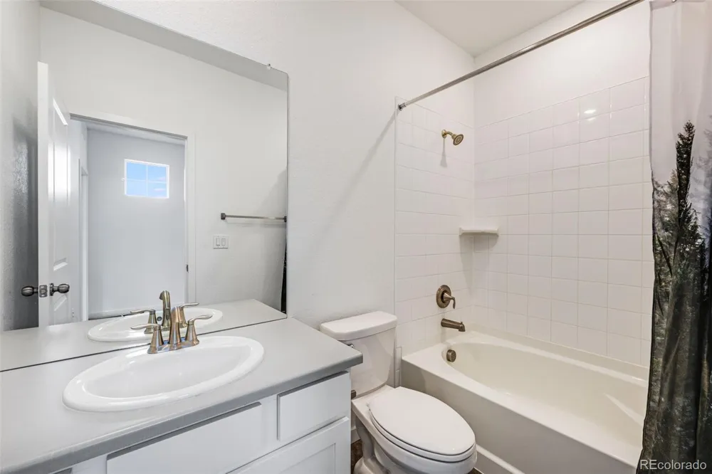 7482 W Atlantic Lane Denver, CO 80227