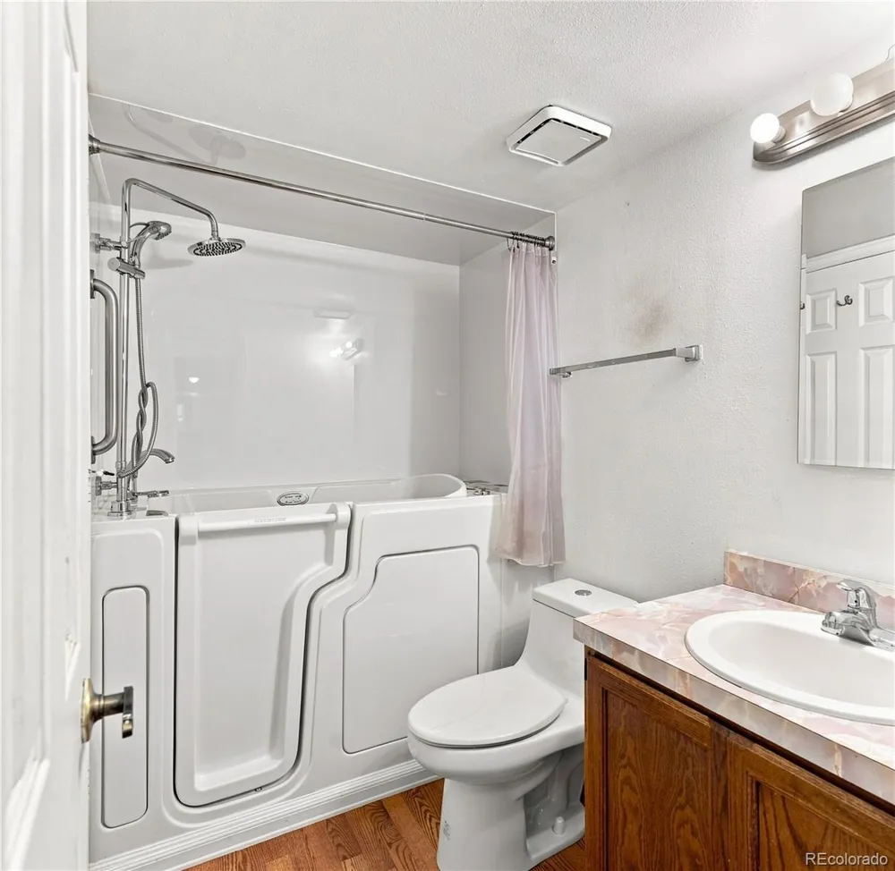 12573 E Pacific Circle #E Aurora, CO 80014