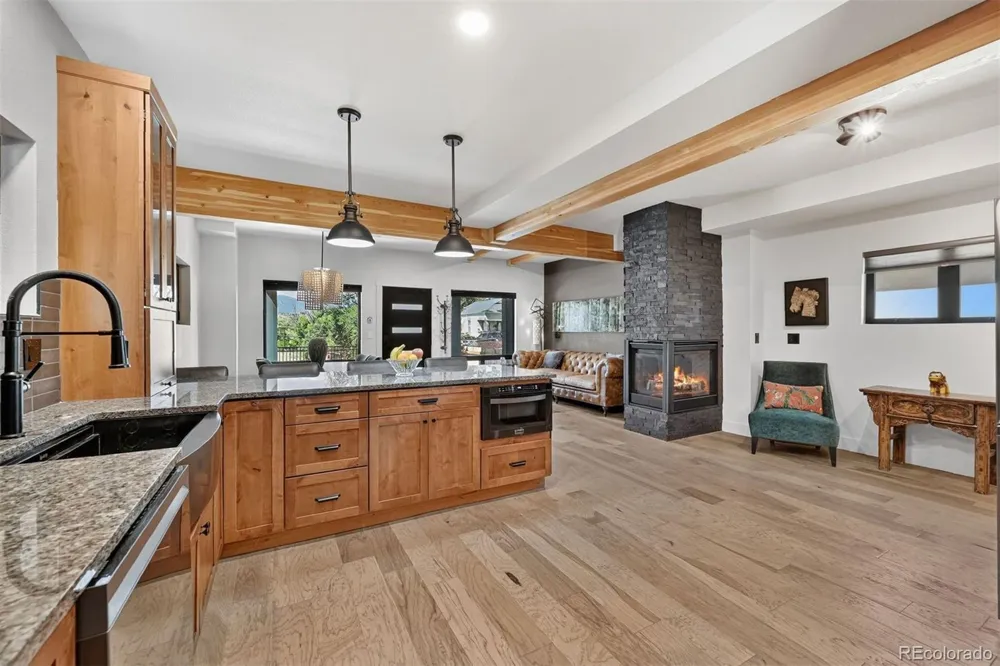 2601 Cascade Avenue Colorado Springs, CO 80907