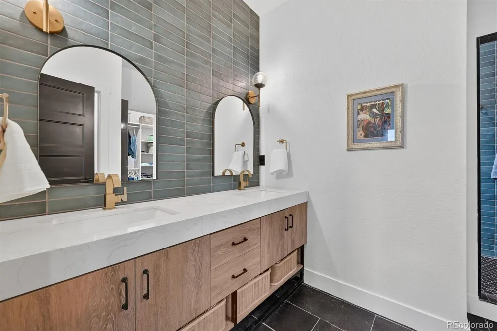 2601 Cascade Avenue Colorado Springs, CO 80907