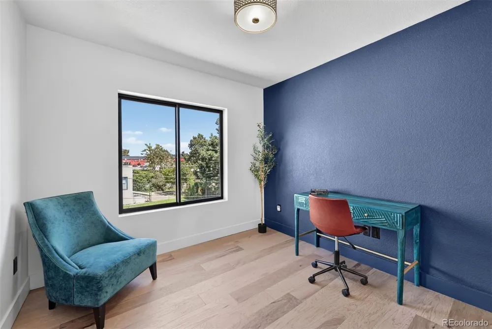 2601 Cascade Avenue Colorado Springs, CO 80907