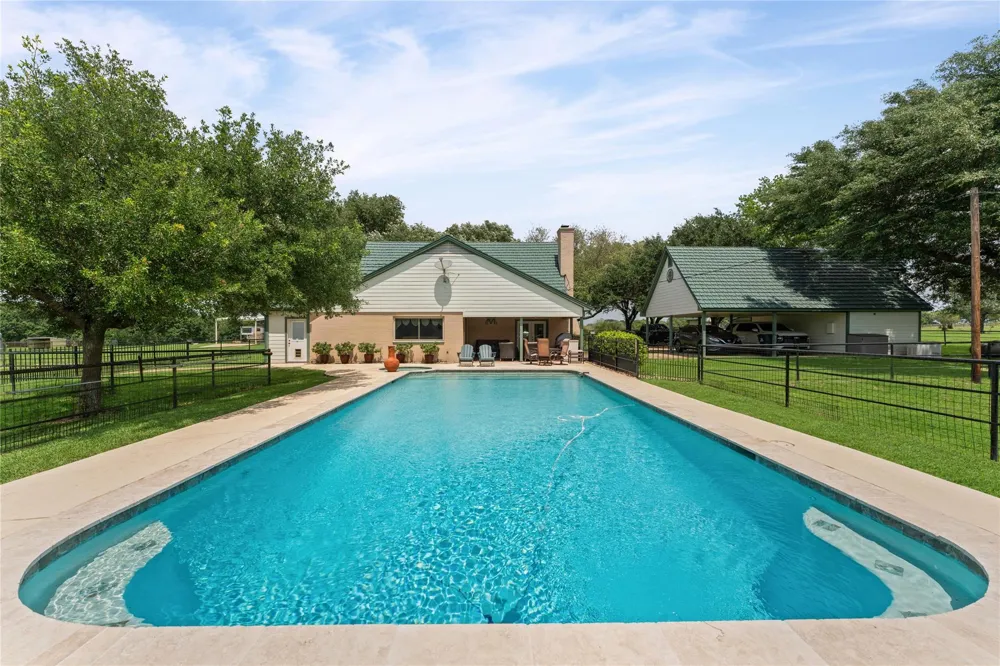 15302 Yellow Bird Road Hockley, TX 77447