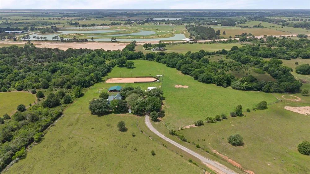 15302 Yellow Bird Road Hockley, TX 77447
