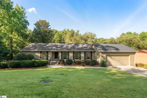 209 E Kenilworth Drive